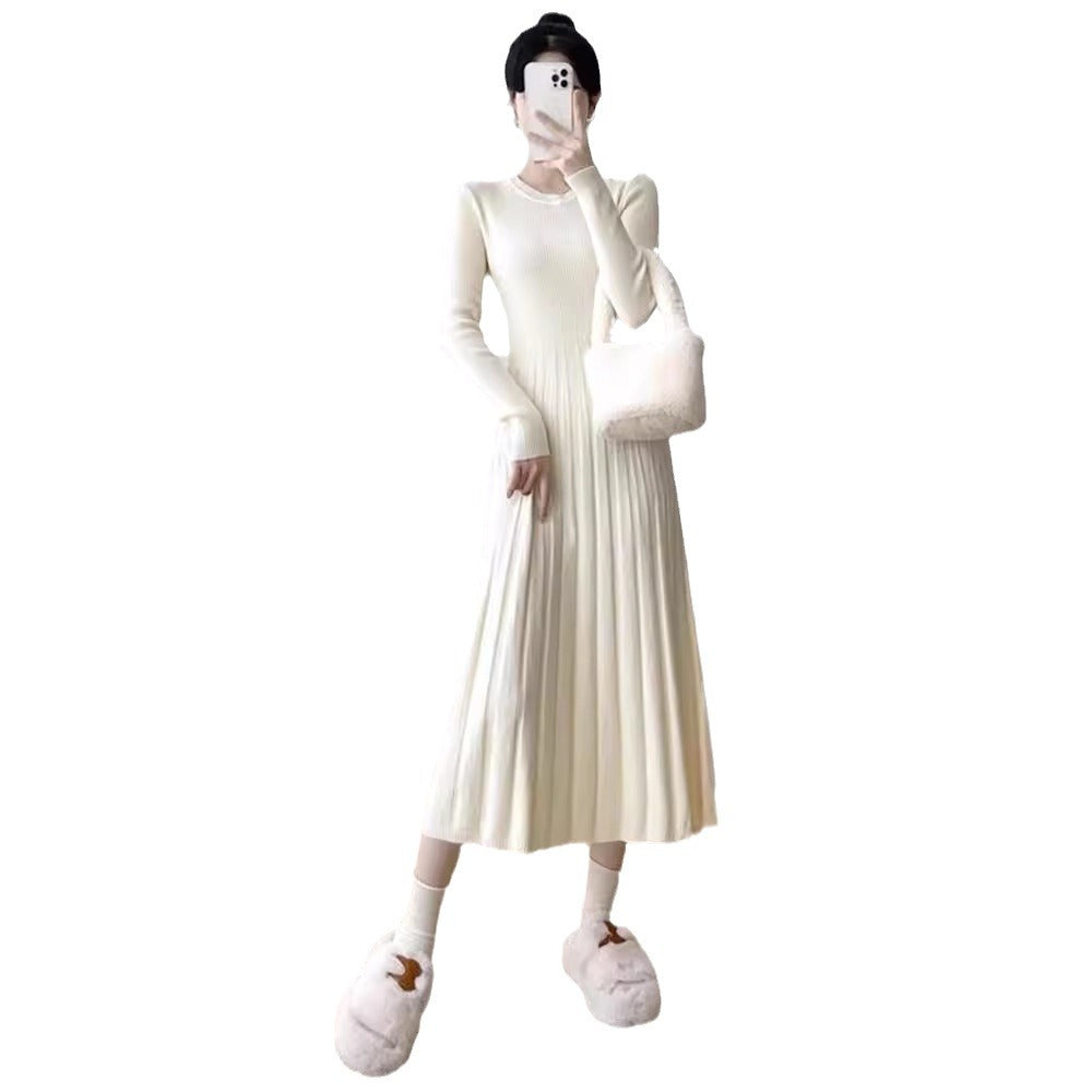 Evelyn | Elegant Pleated Knit Maxi Dress